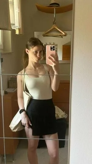 Nazlı - Güzelyali, Pendik Escort