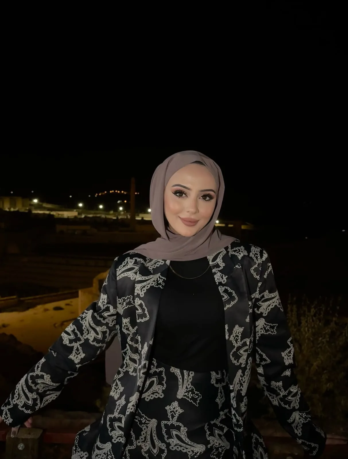 Esra - Kartal Escort
