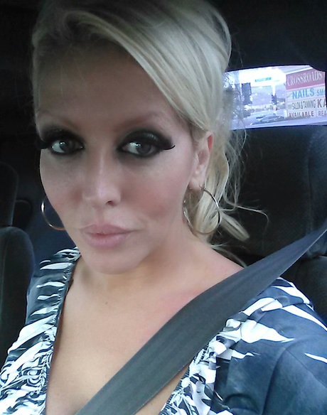Esenyali VIP Escort Camila